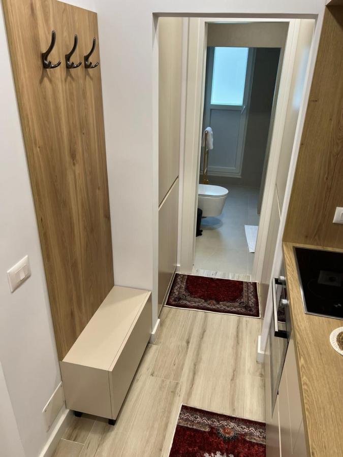 Smart Home , Lovely Apartment In Tirana Esterno foto