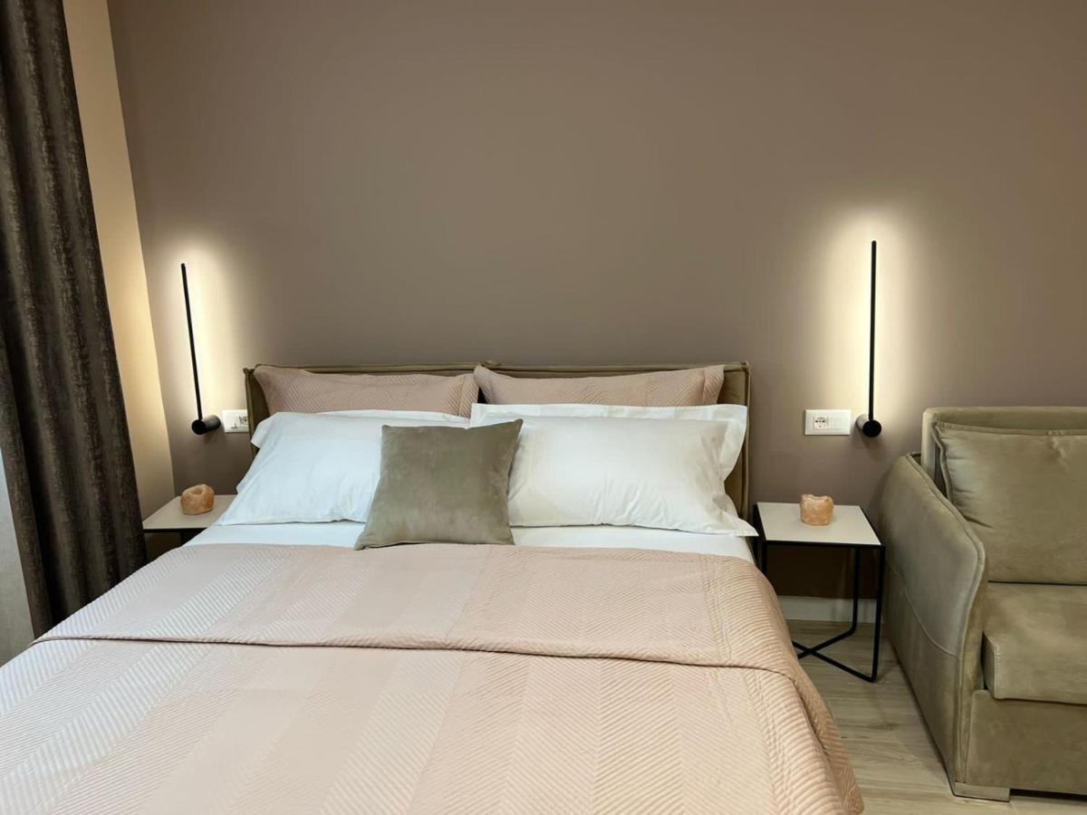 Smart Home , Lovely Apartment In Tirana Esterno foto