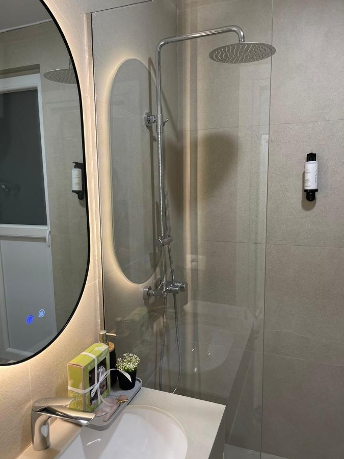 Smart Home , Lovely Apartment In Tirana Esterno foto